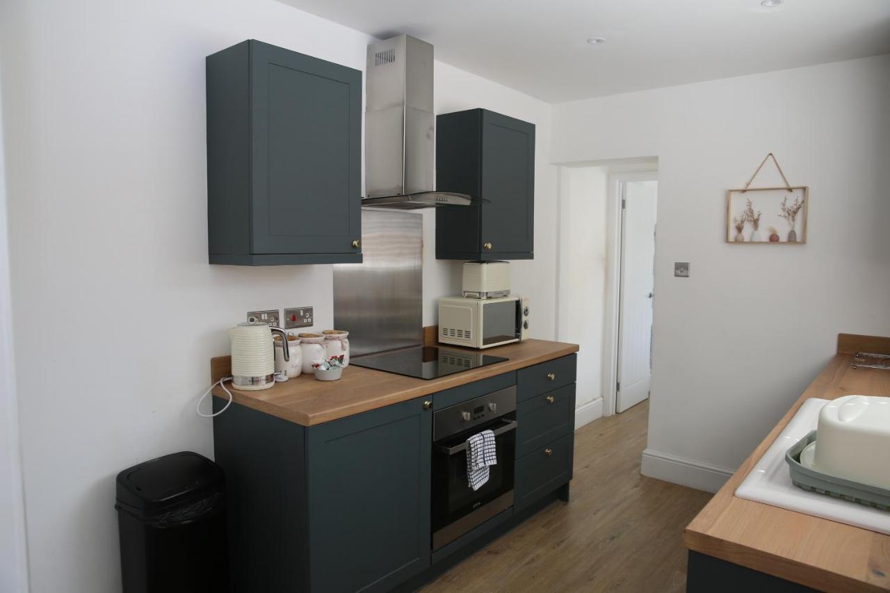 Fully Refurbished Property-March 22-Next To Beach Lowestoft Exterior photo
